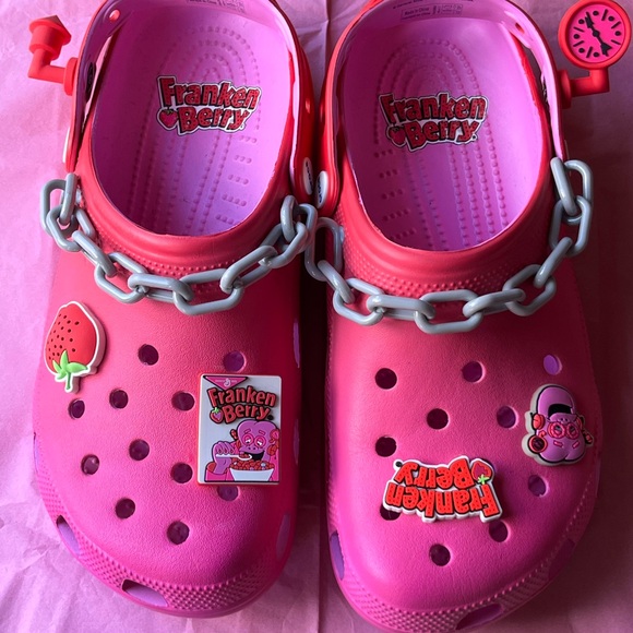 ๐ CROCS FRANKEN BERRY CLASSIC CLOG ๐ - Picture 15 of 16